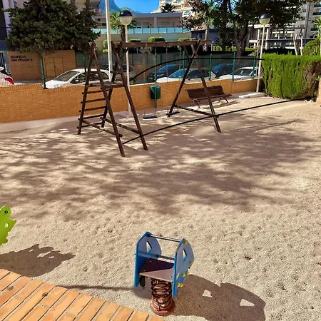 Terraced 50m From The * Calpe